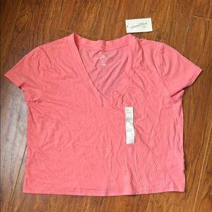 NWT Universal Thread XL Rhythmic Pink V-Neck Short Sleeve T-Shirt Tee Shirt Top